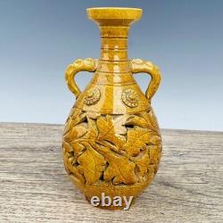 10 Chinese Porcelain Song dynasty ding kiln mark Yellow flower double ear Vase