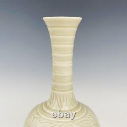 12.2 Chinese Antique Porcelain Song dynasty ding kiln White glaze flower Vase
