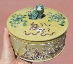 1930's Chinese Sancai Relief Porcelain Plum Blossom Box Fu Foo Dog Lion Finial