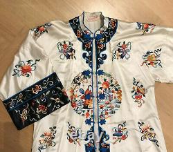 20th C Silk Vintage Chinese White Embroidered Figures + Flowers Silk Robe £700+