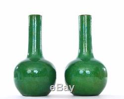 2 Early 20C Chinese Crackle Apple Green Monochrome Porcelain Vase Chocolate Rim