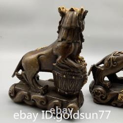 6.3Collecting Chinese antiques bronze gilt exquisite handmade lion statue