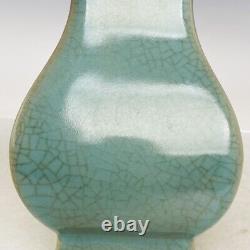 6.9 Chinese Old Porcelain Song dynasty ru kiln museum mark cyan Ice crack Vase