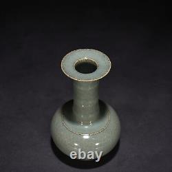 9.1 Chinese Antique Porcelain song dynasty guan kiln cyan glaze Ice crack Vase