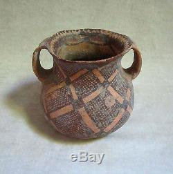 ANCIENT CHINESE NEOLITHIC POTTERY VESSEL, Kansu, Yangshao Culture, ca. 2500 B. C