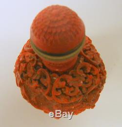ANTIQUE CHINESE Fine Cinnabar Snuff Bottle QIANLONG FOUR CHARACTERE SEAL MARK