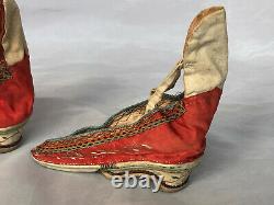 ANTIQUE Chinese Bound Feet Shoes ANTIQUE Lotus Shoes Qing Dynasty Embroidery