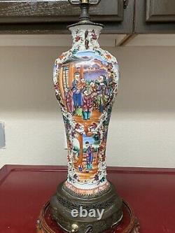 A superb Antique Chinese famille Rose mandarin Lamp vase 18th Century