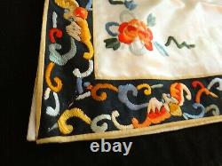 Antique Chinese Embroidered Silk Women's Robe. 1st half 20th cent