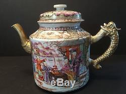 Antique Chinese Large Mandarin Palette Teapot, Qianlong period, Ca 1775