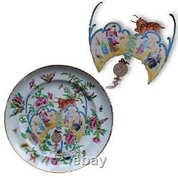 Antique Chinese famille rose mandarin Canton plate with auspicious bats, Jiaqing