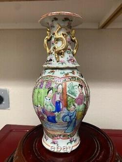 Antique Chinese rose medallion porcelain vase