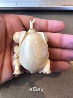 Antique Hand carved Chinese Snuff Bottle