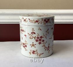 Antique Large Chinese Porcelain Jar/Tea Caddy, 5 5/8 T x 5 W, Marked