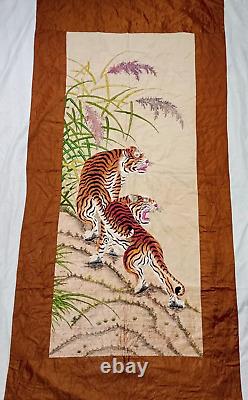 Antique beautiful chinese silk painting two tigers wall hanging panel item042