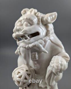 Antique chinese porcelain Blanc De Chine Foo Dog