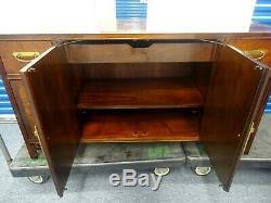 Baker Furniture Sideboard / Buffet Chinese Far East Asian Burl Ash / Walnut B/O