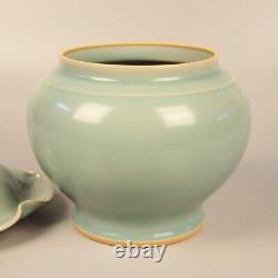 Chinese Antique Celadon Pot Porcelain Lotus Leaf Jar Longquan Kilns Vase