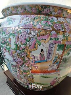 Chinese Large Famille Rose Porcelain Fish Bowl Planter Pot Vase& Wood Stand