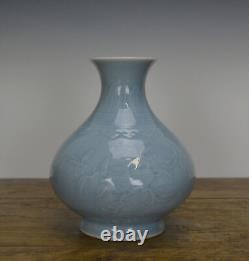 Chinese Longevity Sky Blue Glazed Fish Basket Porcelain Vase