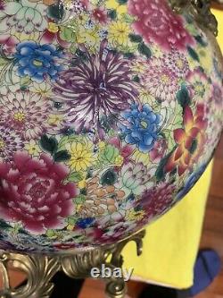 Chinese porcelain Vase