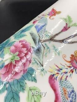 Fine Antique Chinese Famille Rose Vase
