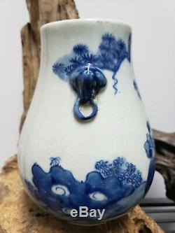 Fine Chinese Blue And White Double Ears Porcelain Vase