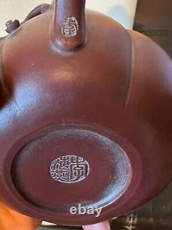 Fine Chinese Zisha Teapot with Artistj Mark