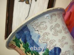 Important Chinese porcelain wucai famille verte beaker vase early Kangxi 17th C
