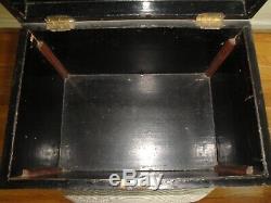 SALE! C1840 CHINESE EXPORT Japanned Black Lacquer BOX 13x8x9