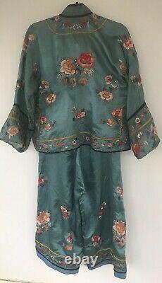 Vintage Chinese Antique Embroidered Silk Deco Qing Dynasty Robe Lounge Set