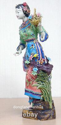 13 Figurine de porcelaine ancienne de beauté chinoise en céramique Wucai Fille Fleur