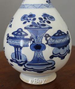 17 Vase À Bouteille Kangxi Bleu Et Blanc 18ème Siècle