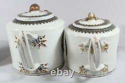 18th Century Chinese Export European Gilt Grisaille Poêles À Thé En Porcelaine & Saucer