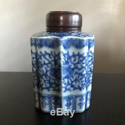 19 Antique C Chinois Bleu Et Blanc En Porcelaine Lobed Tea Caddy Et Couvercle En Bois Nr