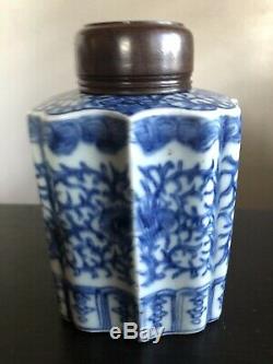 19 Antique C Chinois Bleu Et Blanc En Porcelaine Lobed Tea Caddy Et Couvercle En Bois Nr