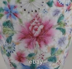 Ancienne Porcelaine Chinoise Millefleur Vase Qianlong Mark Qing Dynastie 19e C