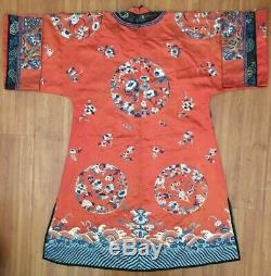 Ancienne Robe Rouge Brodée Chinoise