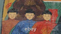 Antique 19c Gouache Chinoise Sur La Peinture D’ancêtre De Tissu D’un Homme Assis Et Femmes