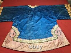 Antique 19ème C Qi’ing Chinois Brodé Damask Silk Women Robe Broderie