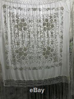 Antique Broderie Main Chinoise Piano Shawl 43 X 44 Fringe 24