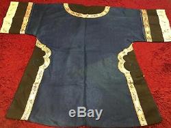 Antique Chinese 19/20 C Qi'ing Gauze Embroidered Jacket Robe Broderie, Vente