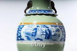 Antique Chinese 19ème Celadon Bleu Blanc Porcelaine Vase 20.5 Tall