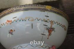 Antique Chinese Punch Bowl Qianlong Période 18ème Siècle Famille Rose Décorée