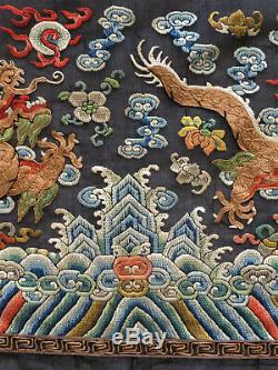 Antique Chinois Robe Frontière Broderie De Soie De Dragons