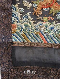 Antique Chinois Robe Frontière Broderie De Soie De Dragons