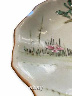 Antique Polylobé Émaillé Chinois Porcelaine Assiette Art Lotus Évocation 20ème