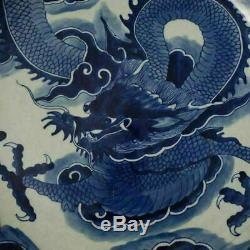 Antiquités Grand Chinois Assiette En Porcelaine Bleu Et Blanc Dragon Peinture Marques Kangxi