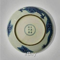 Antiquités Grand Chinois Assiette En Porcelaine Bleu Et Blanc Dragon Peinture Marques Kangxi