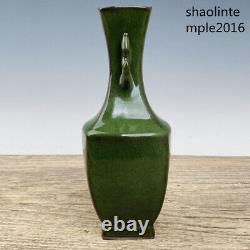 Antiquités chinoises: Vase manuel en porcelaine officielle de la dynastie Song avec retour de liquide à Longquan.